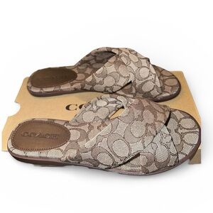 Coach Link Criss Cross Slides in Oak Signature Jacquard